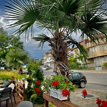 Conti Hotel&Restaurant Gjakova Esterno foto