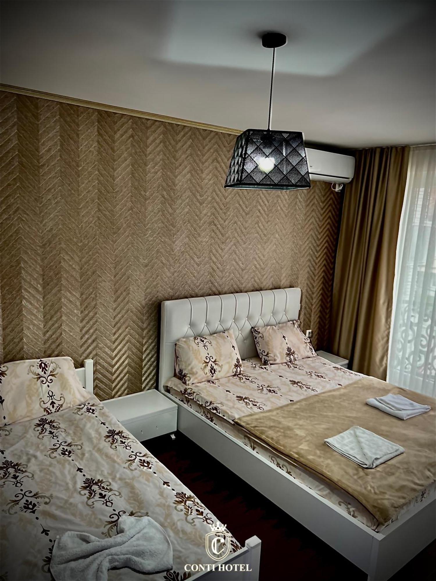Conti Hotel&Restaurant Gjakova Esterno foto
